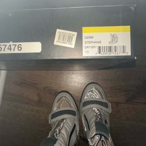 L.A.M.B. Booties - Picture 7 of 7